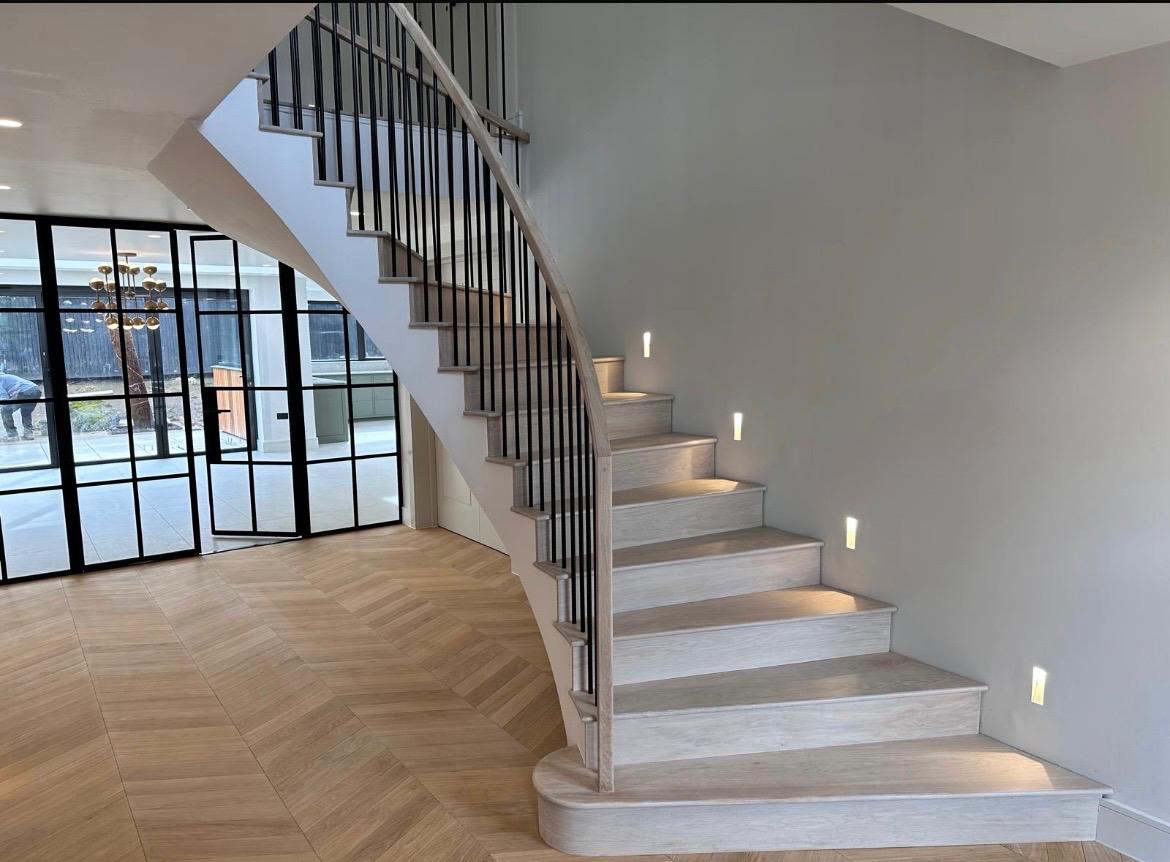 4 Rosefield — curved staircase with LED step lights