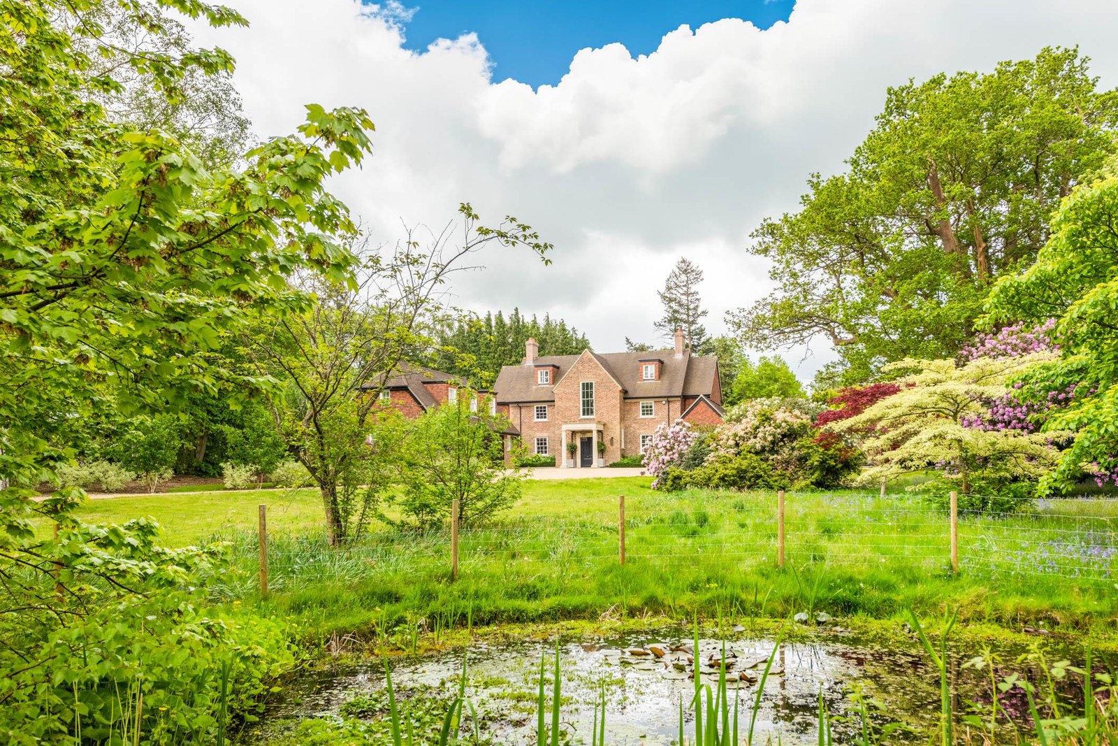 Melsetter — grounds and pond