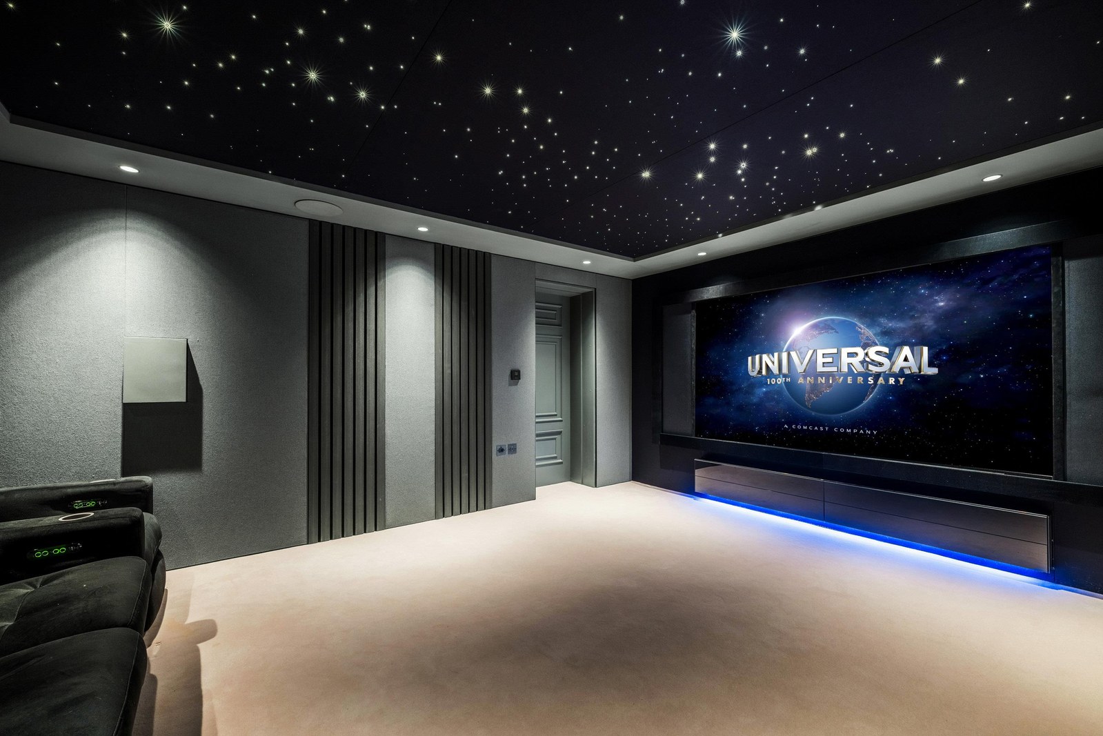 Melsetter — home cinema with starfield ceiling